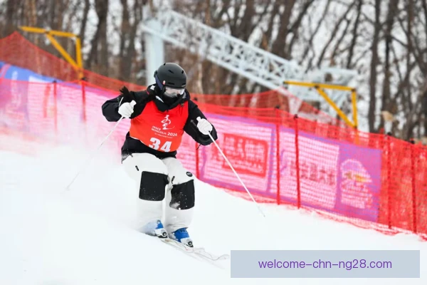自由式滑雪冰面预判，起跳角度落地线路提前锁定